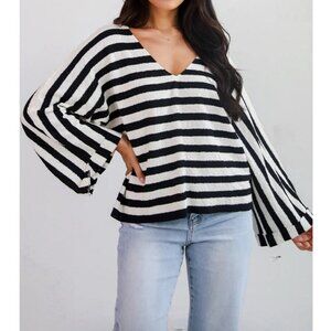 New Zara Black White Striped V-Neck Knit Relaxed Top Sweater